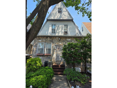 First time on market. One of a kind Boro Park home. 1 family - photo 1
