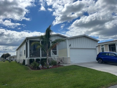 Sixmile Pond Home For Sale in Zephyrhills Florida