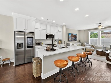 Welcome to this beautifully appointed 2 story/basement townhome - photo 9