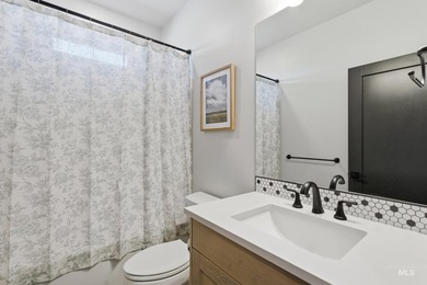 Stunning 4-bedroom, 3-bath home offers a spacious upstairs BONUS - photo 11