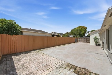 Move right into this beautifully updated 3-bedroom, 2-bath home - photo 21