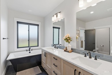 Stunning 4-bedroom, 3-bath home offers a spacious upstairs BONUS - photo 24
