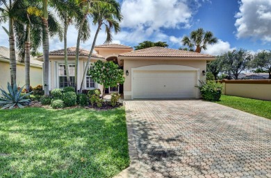 Lake Home For Sale in Boynton Beach, Florida