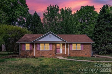 Three bedroom, two full bath home in Davidson, NC. Convenient - photo 36