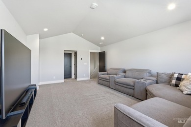 Stunning 4-bedroom, 3-bath home offers a spacious upstairs BONUS - photo 37