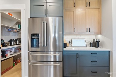 Stunning 4-bedroom, 3-bath home offers a spacious upstairs BONUS - photo 47