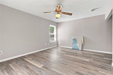 Lovingly cared for over the years, this spacious 2,214 sq ft - photo 12
