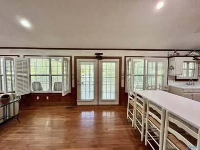 Lakefront living on beautiful Weiss Lake! This well-maintained - photo 14