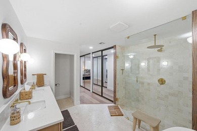 Welcome to this newly renovated Mediterranean/Spanish-style one - photo 15
