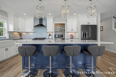 Experience unparalleled modern luxury on private, all-sports Big - photo 18
