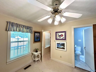Lakefront living on beautiful Weiss Lake! This well-maintained - photo 22