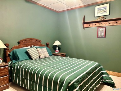Lakefront living on beautiful Weiss Lake! This well-maintained - photo 28