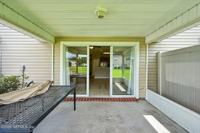 Welcome to this beautiful townhome offering 3 spacious bedrooms - photo 28