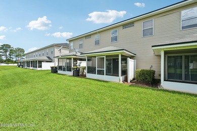 Welcome to this beautiful townhome offering 3 spacious bedrooms - photo 29