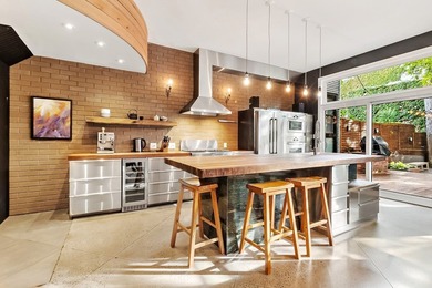 Au coeur de Saint-Henri, cette maison de ville unique sur trois - photo 5