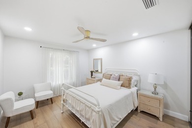 Welcome to this newly renovated Mediterranean/Spanish-style one - photo 38