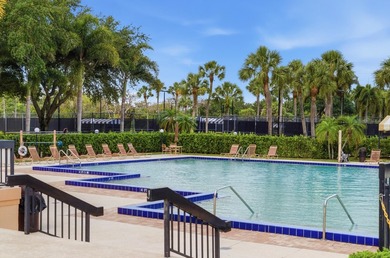 Welcome to this newly renovated Mediterranean/Spanish-style one - photo 60