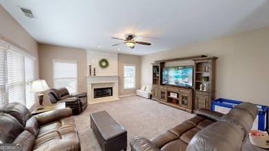 Welcome to this 4 bedroom 2.5 bath home in sought after Mirror - photo 4