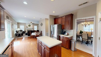 Welcome to this 4 bedroom 2.5 bath home in sought after Mirror - photo 6