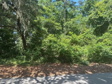 (private lake, pond, coastal) Lot Active Under Contract in Saint Helena Island South Carolina
