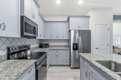 Spacious Villa Living in a Prime, Well-Connected Gulf Coast - photo 3
