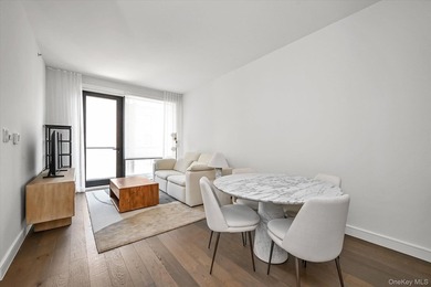 Welcome to unit 8D, your new home at the BLVD Condominiums! - photo 11