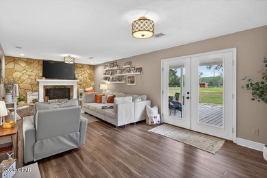 Escape to the beauty of country living with this charming - photo 3
