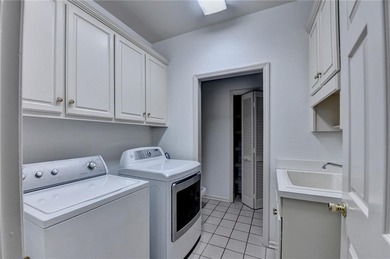 Nestled within the prestigious, guard-gated enclave of St Ives - photo 19