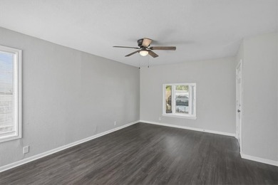 Beautifully updated and move-in ready! This charming home - photo 20