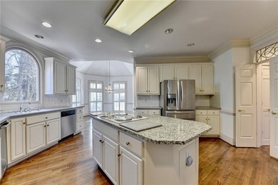 Nestled within the prestigious, guard-gated enclave of St Ives - photo 23