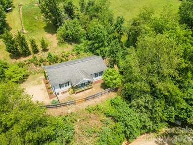 Charming Like-New 1-Level Home In A Country Setting - But Just - photo 38