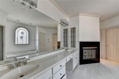 Nestled within the prestigious, guard-gated enclave of St Ives - photo 39