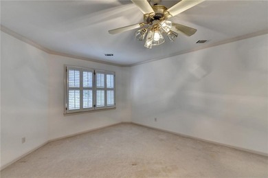 Nestled within the prestigious, guard-gated enclave of St Ives - photo 46