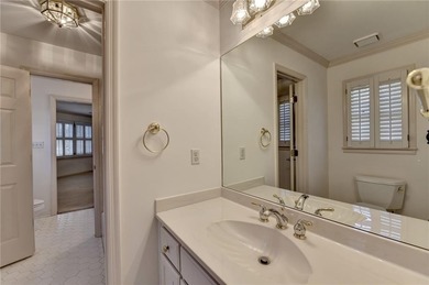 Nestled within the prestigious, guard-gated enclave of St Ives - photo 52