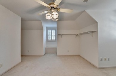 Nestled within the prestigious, guard-gated enclave of St Ives - photo 56