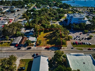 Manatee River Lot Sale Pending in Palmetto Florida