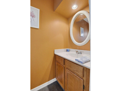 Location, location! This well-maintained 3-bedroom, 2.5-bath - photo 13