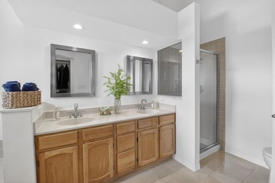 Location, location! This well-maintained 3-bedroom, 2.5-bath - photo 17