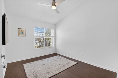 Location, location! This well-maintained 3-bedroom, 2.5-bath - photo 20