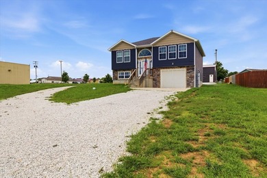 Check out this home nestled in the heart of Stockton, Missouri! - photo 27