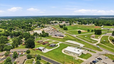 Check out this home nestled in the heart of Stockton, Missouri! - photo 34