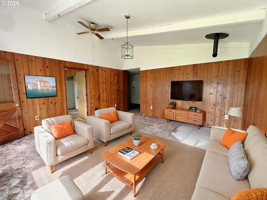 Enjoy the ultimate Oregon coastal lifestyle! // Located just - photo 7