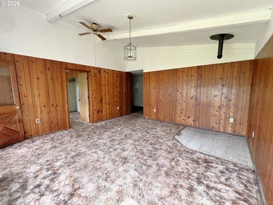 Enjoy the ultimate Oregon coastal lifestyle! // Located just - photo 8