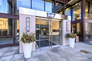 Stylish, impeccably maintained 1BR/1BA condo at The Biltmore - photo 2