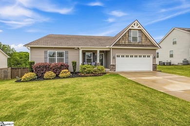 Welcome to 740 Hammett Pointe Court in Lyman, where peaceful - photo 6