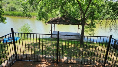 Additional listing photo 2
