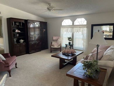Meticulously Maintained Home with 3 bedrooms, 2 bathrooms, plus - photo 5