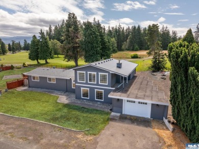 Strait Juan de Fuca  Home Active Under Contract in Sequim Washington