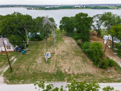 Lake Lewisville Lot For Sale in The Colony Texas