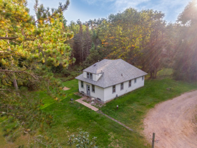 Tomahawk River Home For Sale in Minocqua Wisconsin